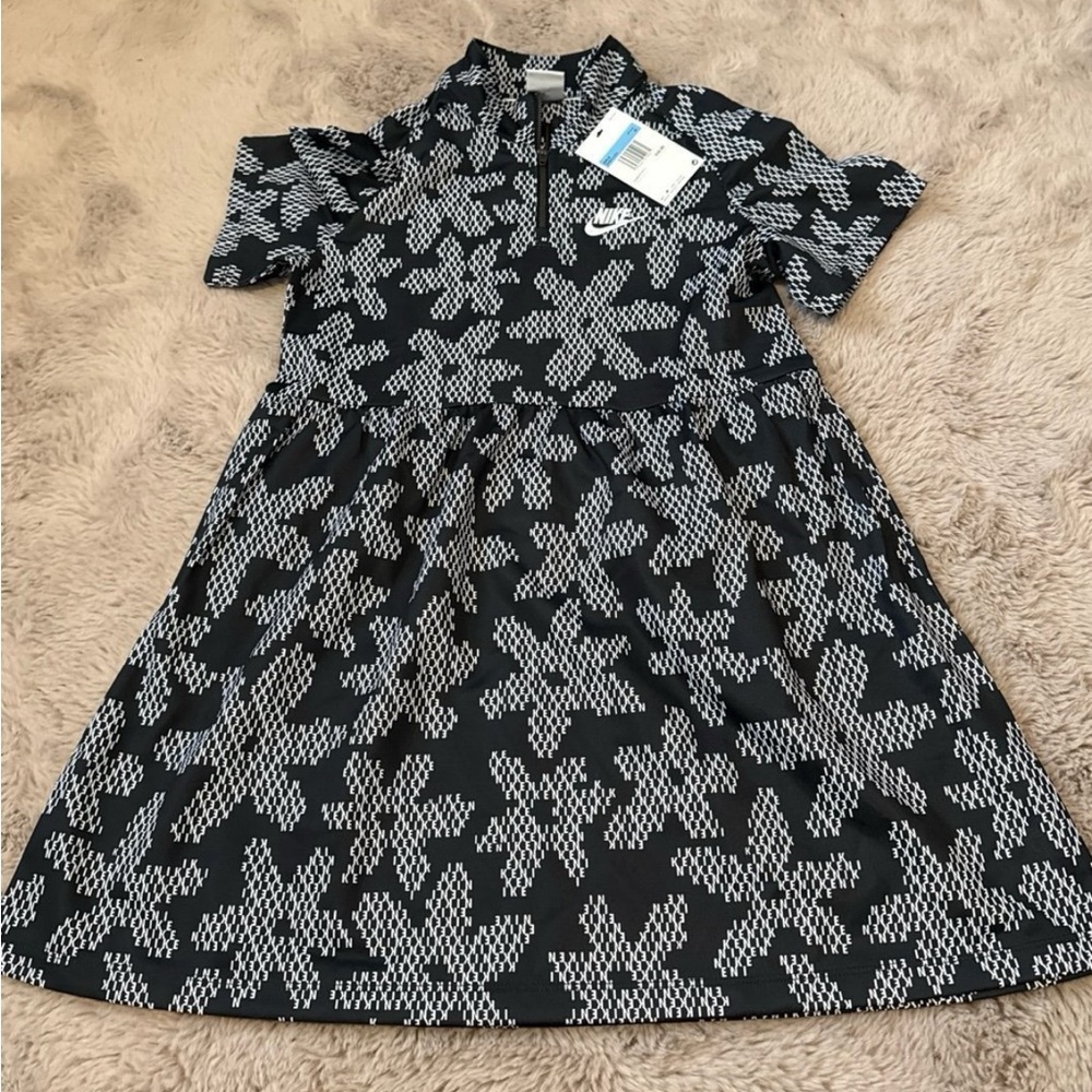 Nike Black and White LogoDress